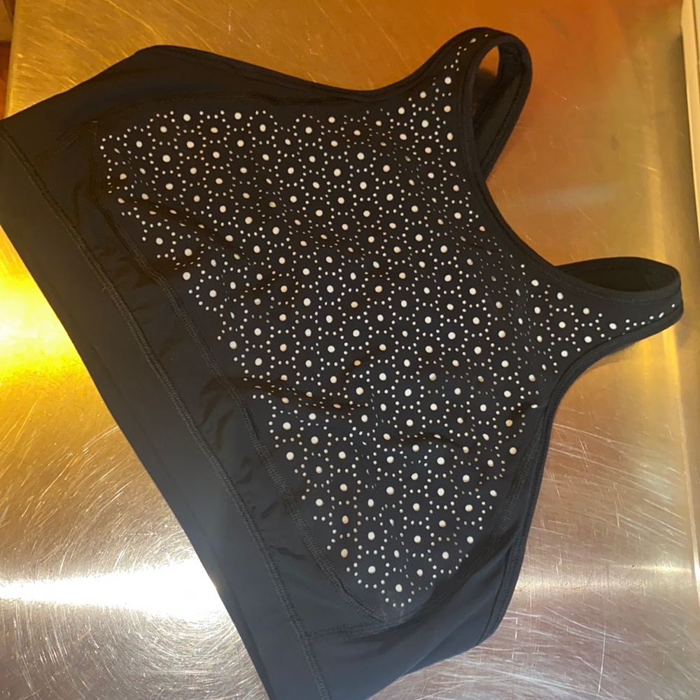 Lululemon sports bra with bag